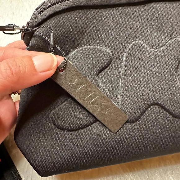 NWT Skims Neoprene Embossed Pouch Clutch in Black - Picture 8 of 9